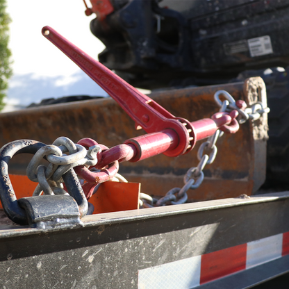 Heavy Duty 5/16" - 3/8" Ratchet Chain Binder 6,600-lb Working Load Limit, Fits 5/16" and 3/8" Grade 70 Chains
